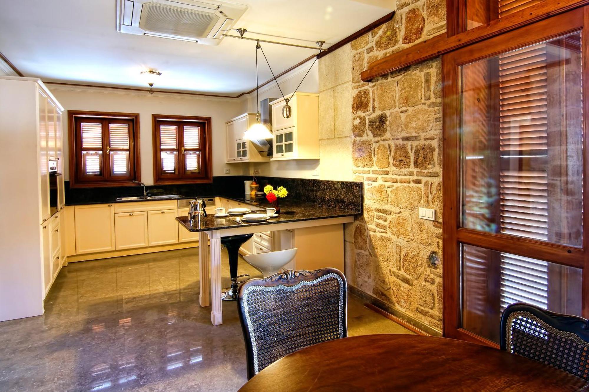 Minyon Hotel Antalya Bilik gambar